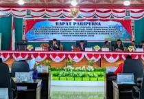 rapat-paripurna