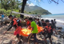 jenazah di maumere