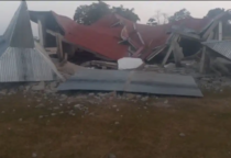 rumah roboh