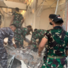 TNI evakuasi korban