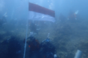 upacara di bawah laut