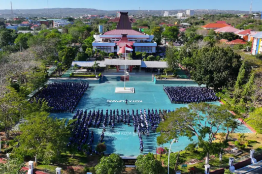 apel kota kupang